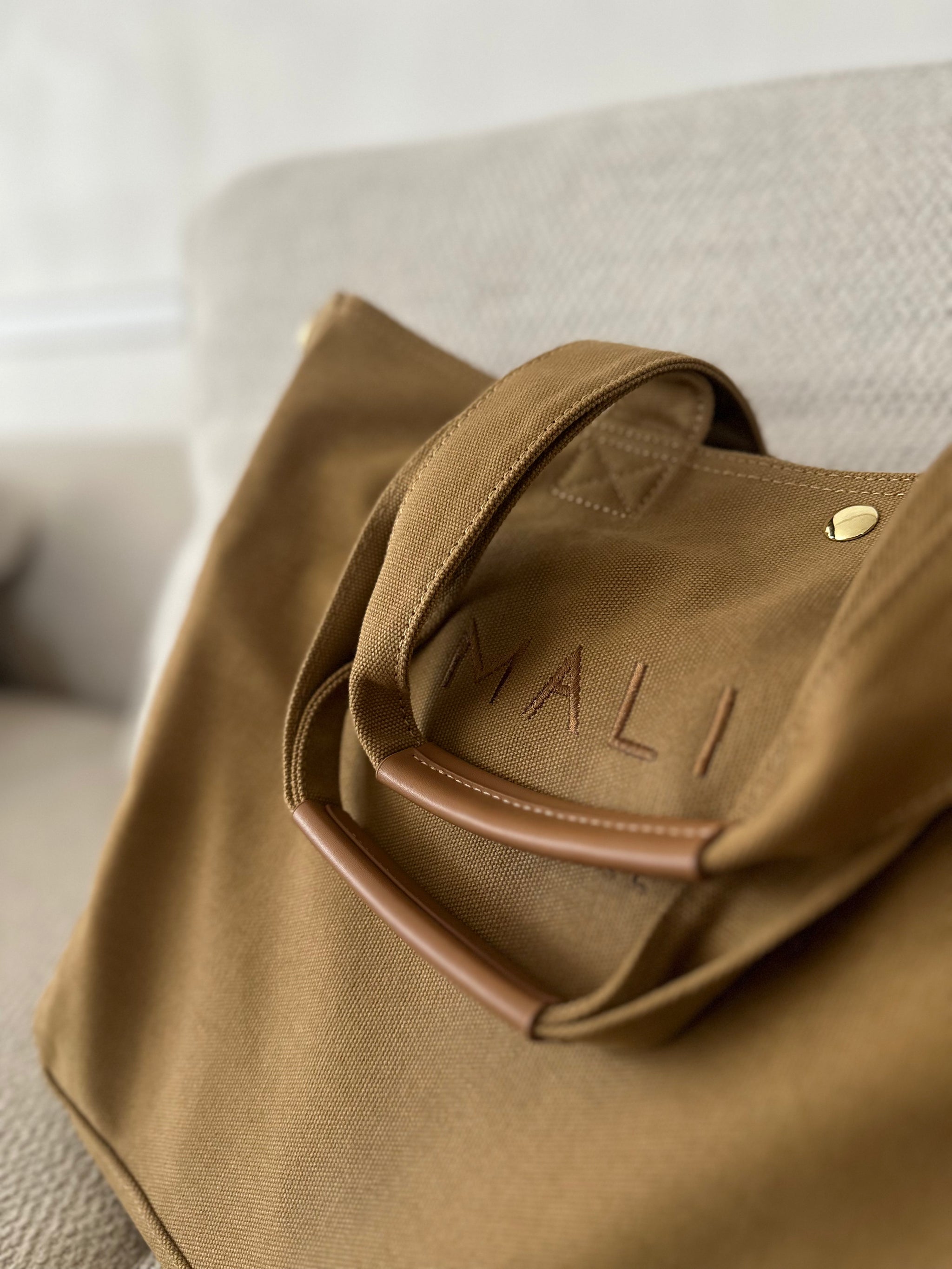 マリライ MALI RAJ ブラウン マザーズバック 新品未使用 MALI RAJ マリライ MALI RAJ ブラウン マザーズバック 新品未使用 MALI RAJ